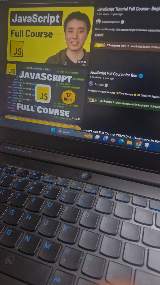 OjasSharma276's tweet image. I never thought I’d have to learn JavaScript, but this is my first time trying it out. 🥲