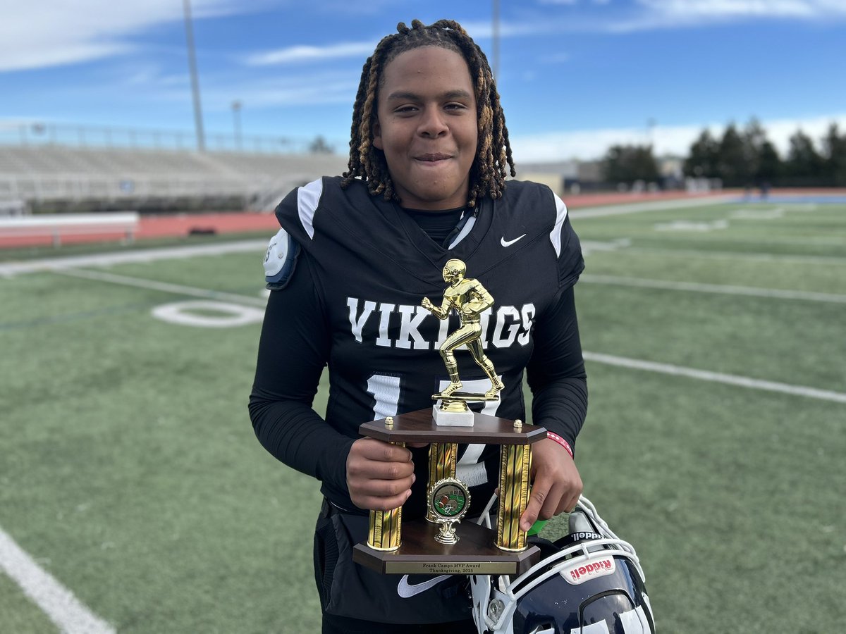 Marvin Burroughs matured as a QB this season, helping Atlantic City enjoy a memorable season. The sophomore was solid as the Vikings snapped a 7-game drought against rival Holy Spirit. Story in a few. Stay tuned 🏈🏈