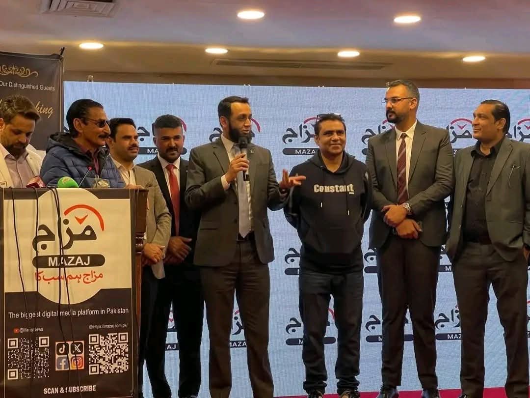 پاکستان کے سینئر صحافی اب ایک ڈیجیٹل پلیٹ فارم پر معروف ٹک ٹاکر عنصر جٹ المعروف مسٹر پتلو کے ماتحت خدمات انجام دیں گے۔ مزید یہ کہ مسٹر پتلو کے چینل کا افتتاح بھی وزیر اطلاعات عطاءاللہ ٹرٹر نے اپنے مبارک ہاتھوں سے کر دیا ہے۔