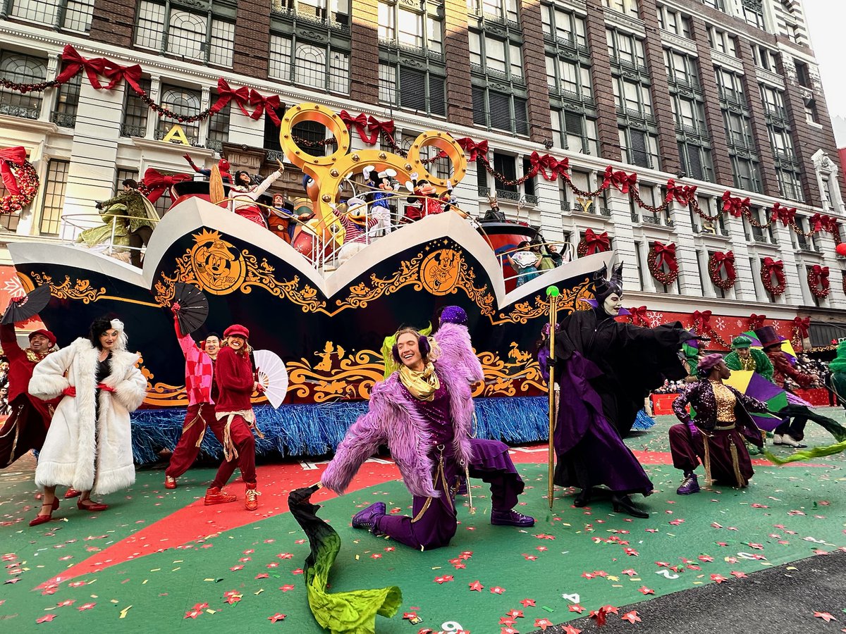 Disney Cruise Line tweet media