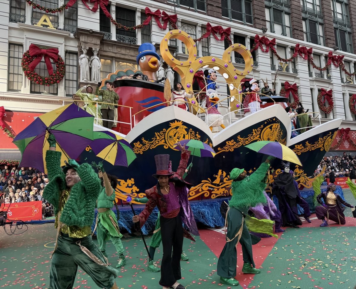 Disney Cruise Line tweet media