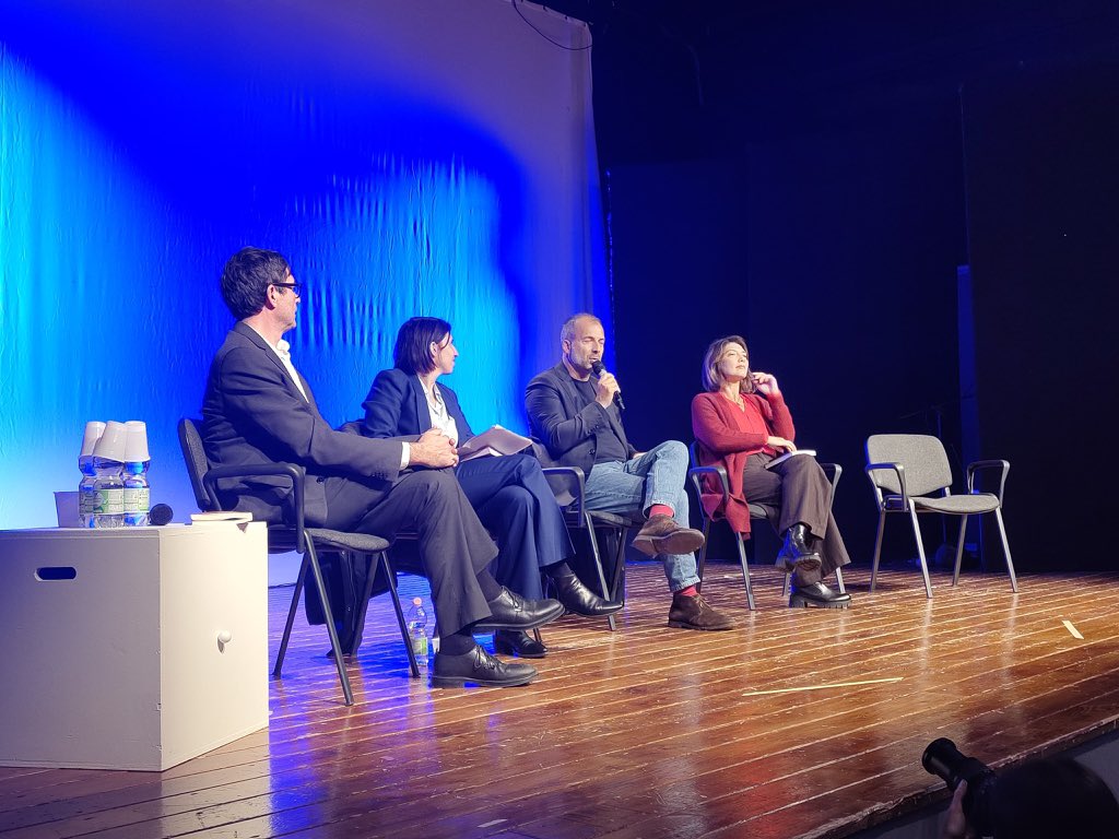 NFratoianni's tweet photo. Al #Tufello a Roma con @ellyesse e con Valentina Petrini alla presentazione del bel libro di @PBerizzi su #Casapound
#Antifa https://t.co/i8EV7gedbA