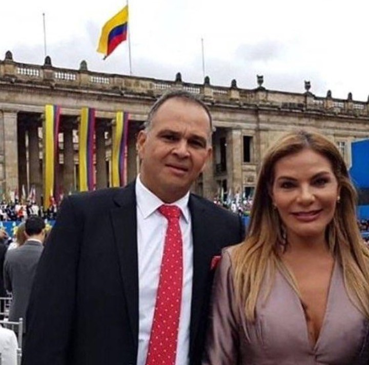 Como olvidar cuando el narcotraficante Ñeñe Hernández que financió la campaña presidencial de Iván Duque estuvo en su posesión y el CNE archivo está investigación porque sus magistrados no encontraron nada.