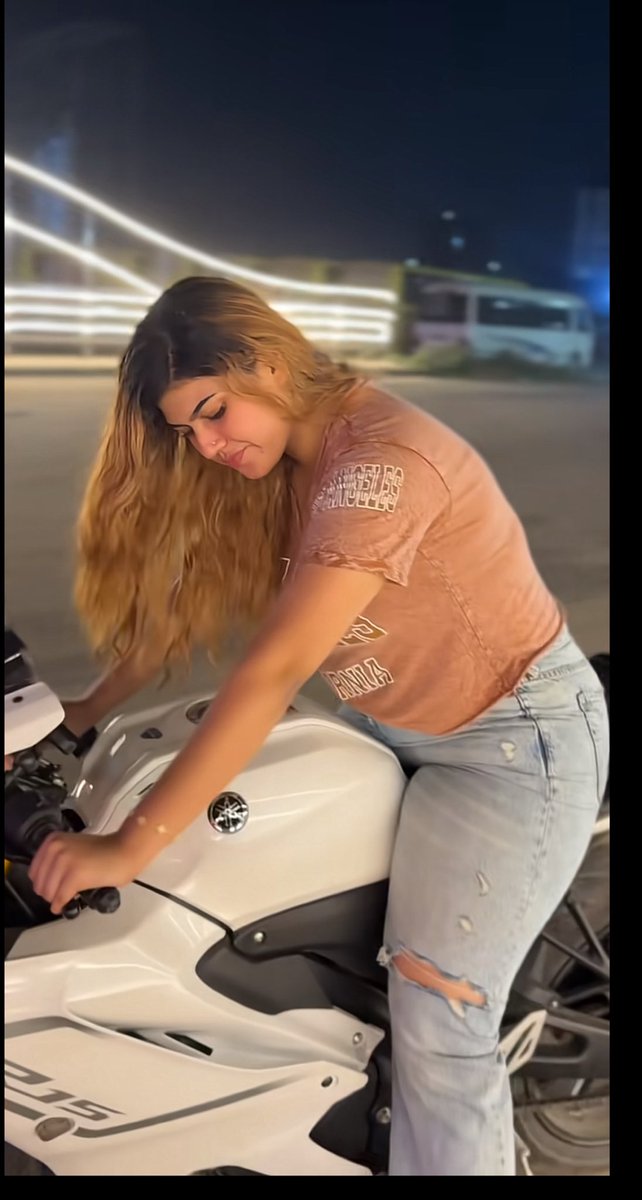 Deshifanst's tweet image. বেশ্যা মাগি কলি। চোদনখোর খানকি মাগি কলি। নষ্টা রাস্তার মাগি কলির ভোদার অবস্থা দেখ। চুতমারানির ভোদা ফালাফালা করে ফেলসে চোদা খাইতে খাইতে। ফাক কইরা ফেলসে রে। খানকির মাংগের মধ্যে এত বিগার। বসুন্ধরার এই কল গার্ল, বার এর নেশাখোর খানকি মাগি যে এভাবে ফাক হওয়া ভোদা দেখায়া ঘুরে!!!! খানকি