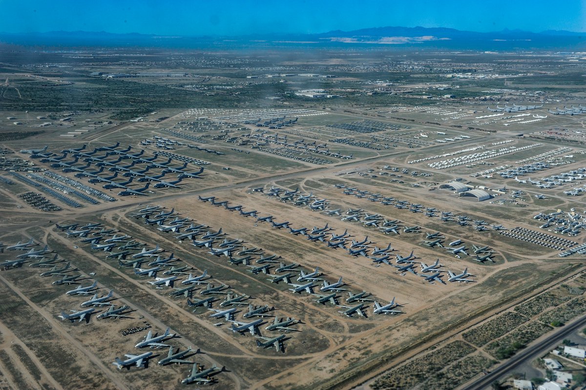 smartyrajesh513's tweet image. The Largest Aircraft Graveyard on Earth

The largest aircraft graveyard in the world isn’t in a desert movie scene —
It’s real.
And it’s in Tucson, Arizona, holding more than 4,500 aircraft and even 40 spacecraft.
Worth over $35 billion.
#arizona #Aircraft #spacecraft #plane