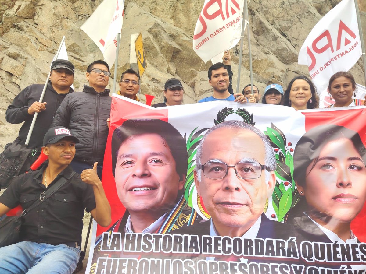 AnahiDurandG's tweet image. Una sentencia anunciada en un juicio político que es más una venganza. El afán de condenar y no impartir justicia han sido las características de esta farsa propia de una dictadura. Presidente Pedro Castillo, Anibal Torres, Betssy Chavez no nos cansaremos en el camino por un país…