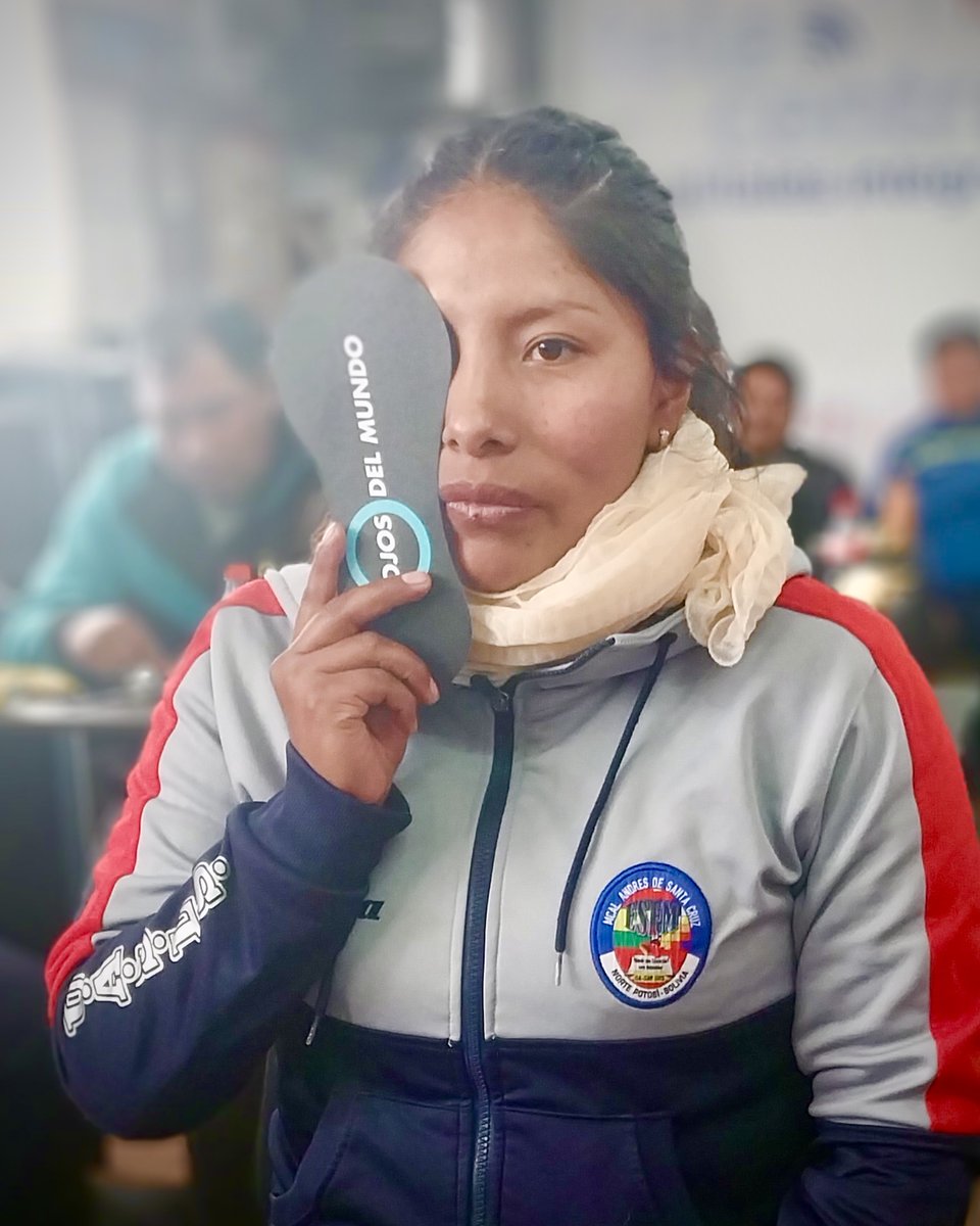 👁Tacopaya és un municipi rural de Cochabamba #Bolivia de difícil accés👉🏿Per promoure la millora de la #salut ocular a les seves comunitats, vam capacitar 143 professors que estan realitzant la presa d’agudesa visual a 38 centres perquè puguem facilitar les #ulleres necessàries👓