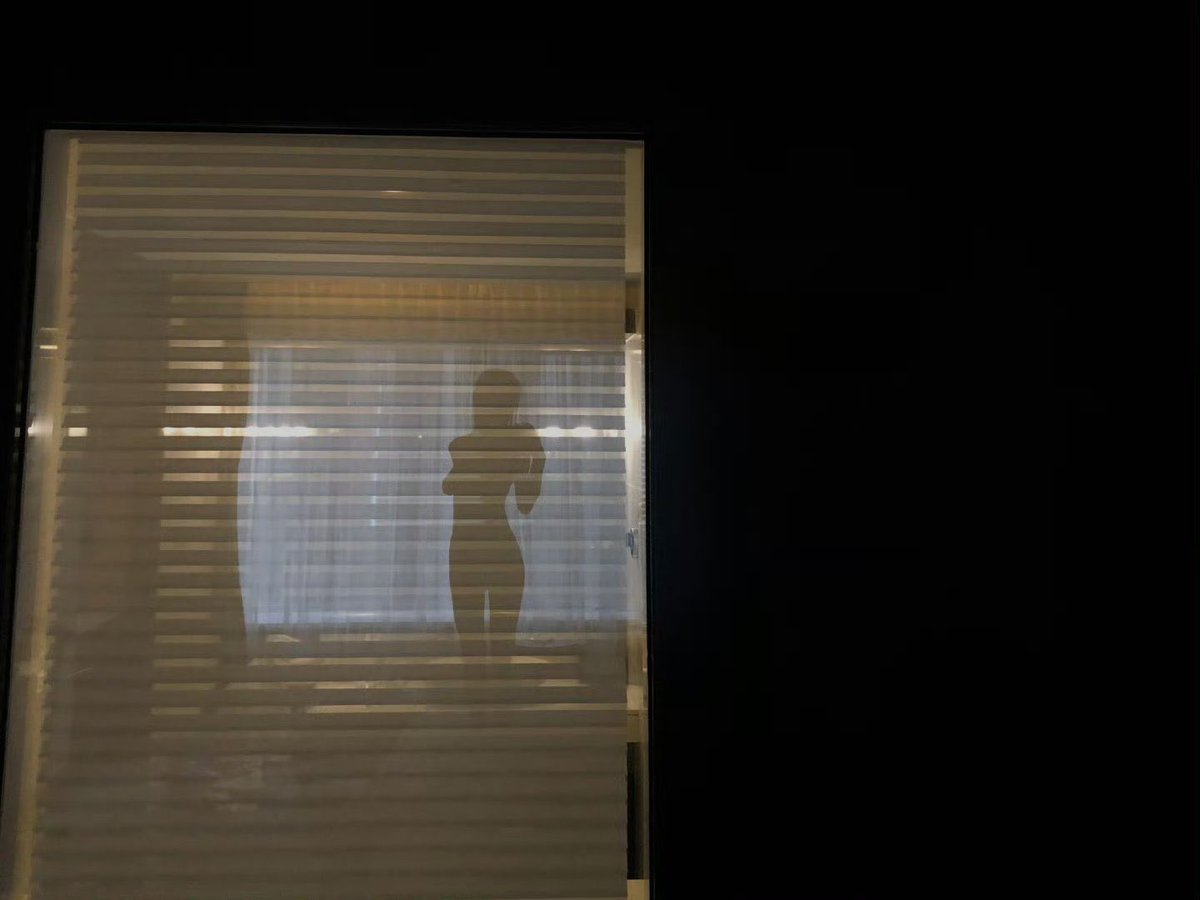 monwalch's tweet image. 夜猫子上线 又是自我安慰的一晚……
#汕头 #女大