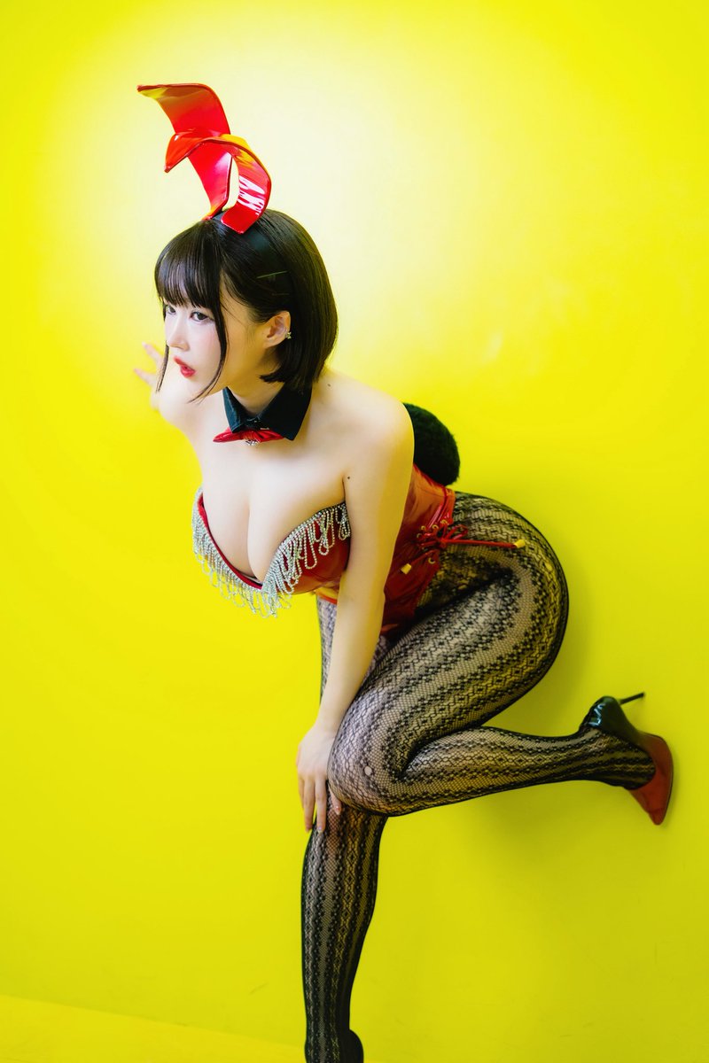 Its_me_Shuri's tweet image. 【12/14(日)大阪撮影会ご予約開始のお知らせ】

来月も珠凛が大阪へ上陸いたします･:*+.
今回はなんと、@P_C_CHANCE 様にて、セッション(一枠)と個撮(五枠)の両方に出演いたします☺︎ 

衣装は、セッションでは競泳水着、個撮ではバニーの予定です🩱🐇(個撮では他オプション有)