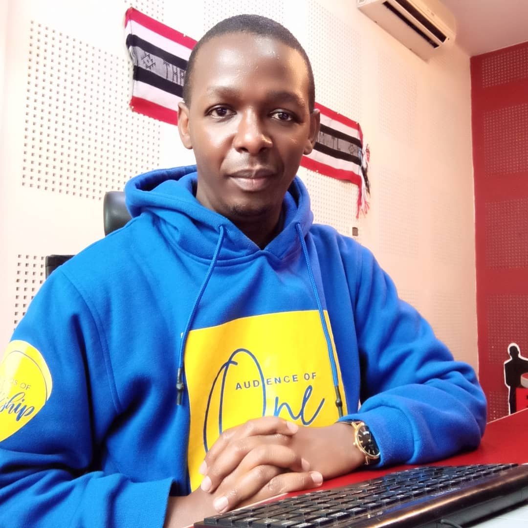 HopeFMLive's tweet image. What are you thankful for tonight?
SMS: 20933, WhatsApp: 0717 400555.
#ThursdayEdition
#ThanksGivingThursday
#InHisPresence
#BreathOfHeaven with @jackton_omusi