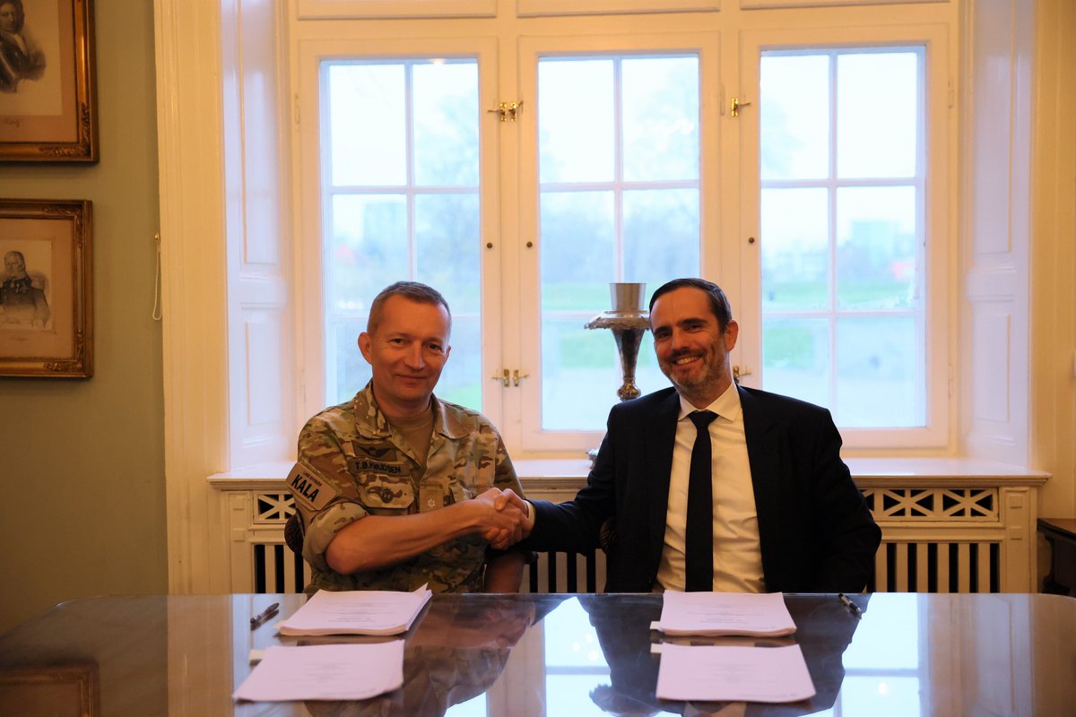 RheinmetallAG's tweet image. #Rheinmetall MAN Military Vehicles wins #framework #contract  from 🇩🇰 #DanishArmedForces for logistics #vehicles - first call-off  in the double-digit million euro range 

rheinmetall.com/en/media/news-… #defence #military #army