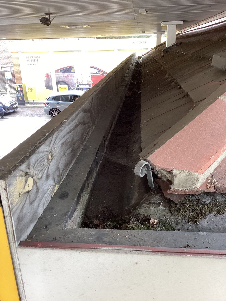 This blocked gutter was tricky to get at, but this nifty little piece of kit did just the job, plus - no need to work at height!