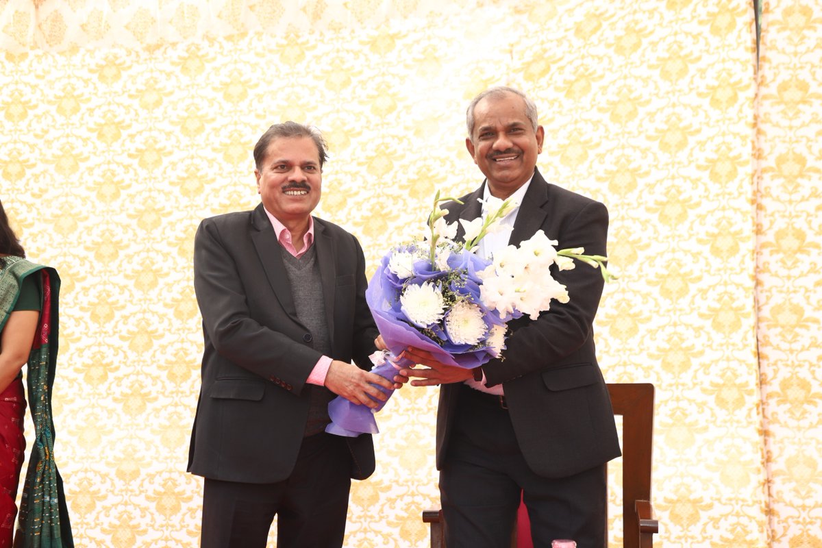 moesgoi's tweet image. Hon’ble MoS (I/C), MoES, @DrJitendraSingh  today inaugurated the Museum of Meteorological Instruments and a new Solar Panel system at the Mausam Bhawan Complex, New Delhi. 

Developed by the @Indiametdept under the @moesgoi the museum showcases India’s rich meteorological…