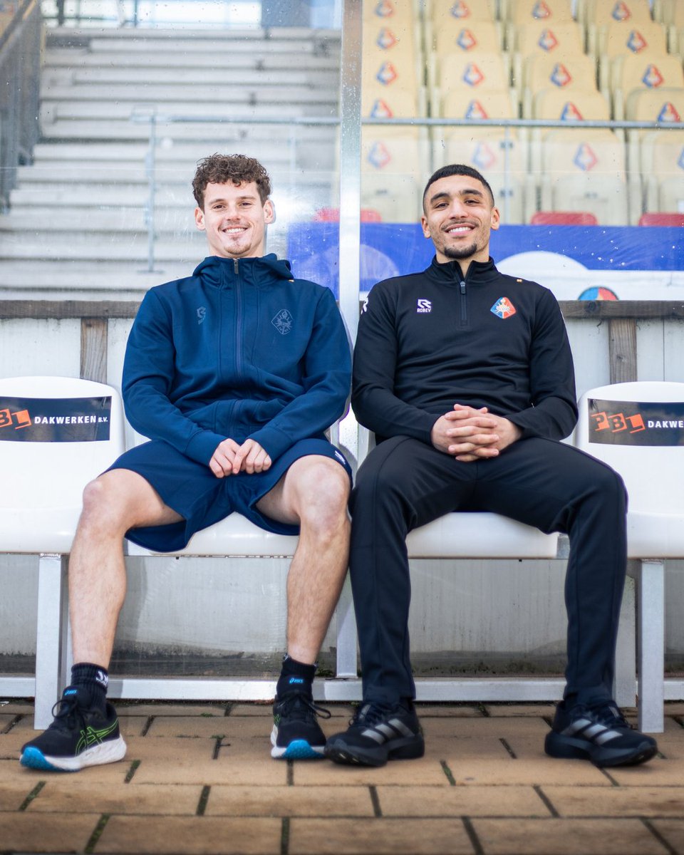 telstar1963nv's tweet image. 𝐎𝐮𝐭𝐥𝐞𝐭 𝐚𝐥𝐞𝐫𝐭 ⚠️

White Friday Weekend bij Telstar, 50% korting op items van onze oude collecties! Onze nieuwe fan artikelen en shirts zijn zaterdag ook verkrijgbaar in onze fanshop.

📍12:00 - 16:00 in de fanshop op Oost

#WitteLeeuwen