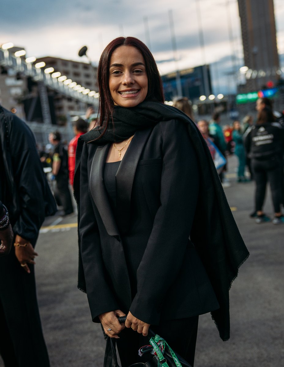 f1academy's tweet image. Star power under the Strip lights. 💫

Familiar faces were out in full force for the final race of the season. 🎰

#F1Academy #LasVegasGP