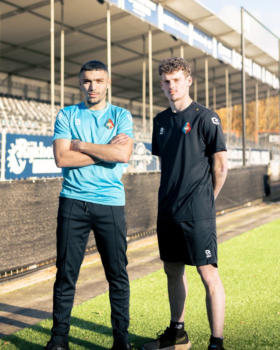 telstar1963nv's tweet image. 𝐎𝐮𝐭𝐥𝐞𝐭 𝐚𝐥𝐞𝐫𝐭 ⚠️

White Friday Weekend bij Telstar, 50% korting op items van onze oude collecties! Onze nieuwe fan artikelen en shirts zijn zaterdag ook verkrijgbaar in onze fanshop.

📍12:00 - 16:00 in de fanshop op Oost

#WitteLeeuwen