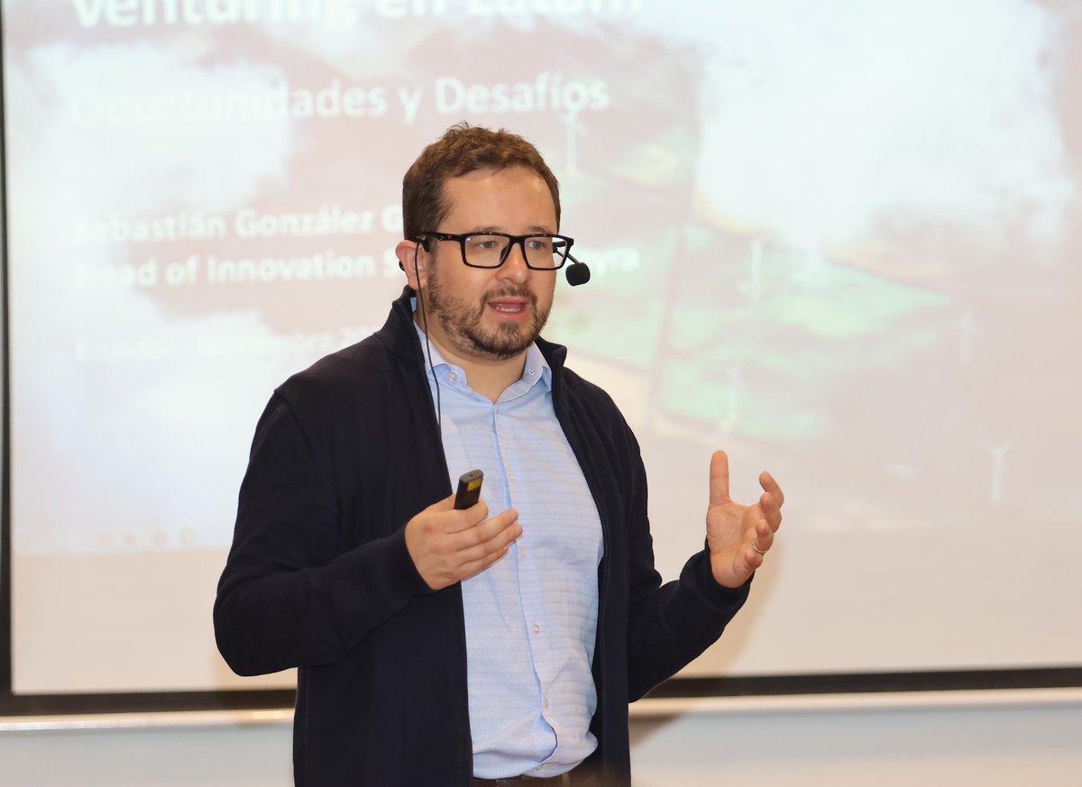 espol's tweet photo. La #ESPOL reunió a expertos, empresarios y emprendedores para el i3Talk, un espacio que impulsó el diálogo sobre economía circular, corporate venturing e innovación abierta, en el marco de su Semana de la Innovación.
Lee la nota en este enlace: https://t.co/snwgcKTPpg
#i3week https://t.co/DzfpB0dzLw
