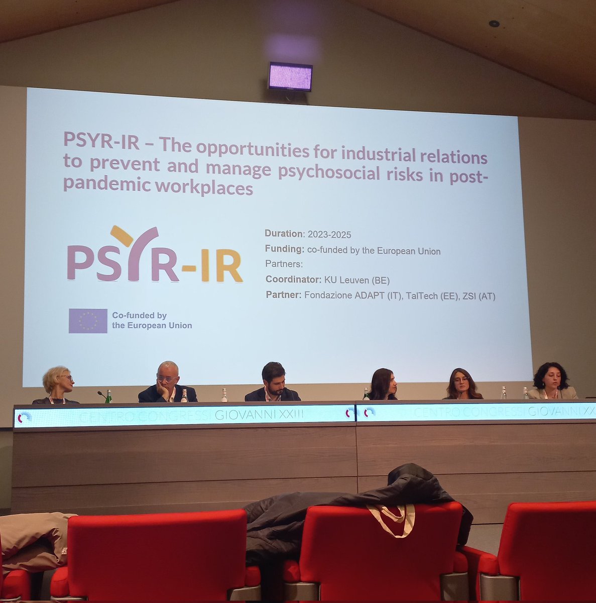 DPorcheddu's tweet image. @ilariafiore_ and @CaneveSilvia are now presenting some relevant results of the #PSYRIR project during #ADAPTConference2025. The project (coordinated by @HIVA_KULeuven) is focused on #psychosocial risk prevention and management through #industrialrelations.