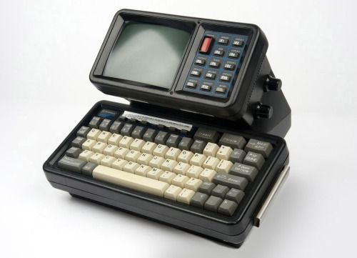 RetroTechDreams's tweet image. The Motorola MDT-9100-T from the 1980s was the perfect cyberdeck