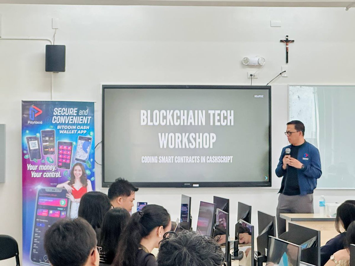 _paytaca_'s tweet image. Day 1 of our Blockchain Tech Workshop at the University of San Jose–Recoletos (USJR) wrapped up yesterday with insightful discussions, curious minds, and plenty of lightbulb moments. ⚡💻

Josenian students showed incredible energy from start to finish — asking smart questions,…