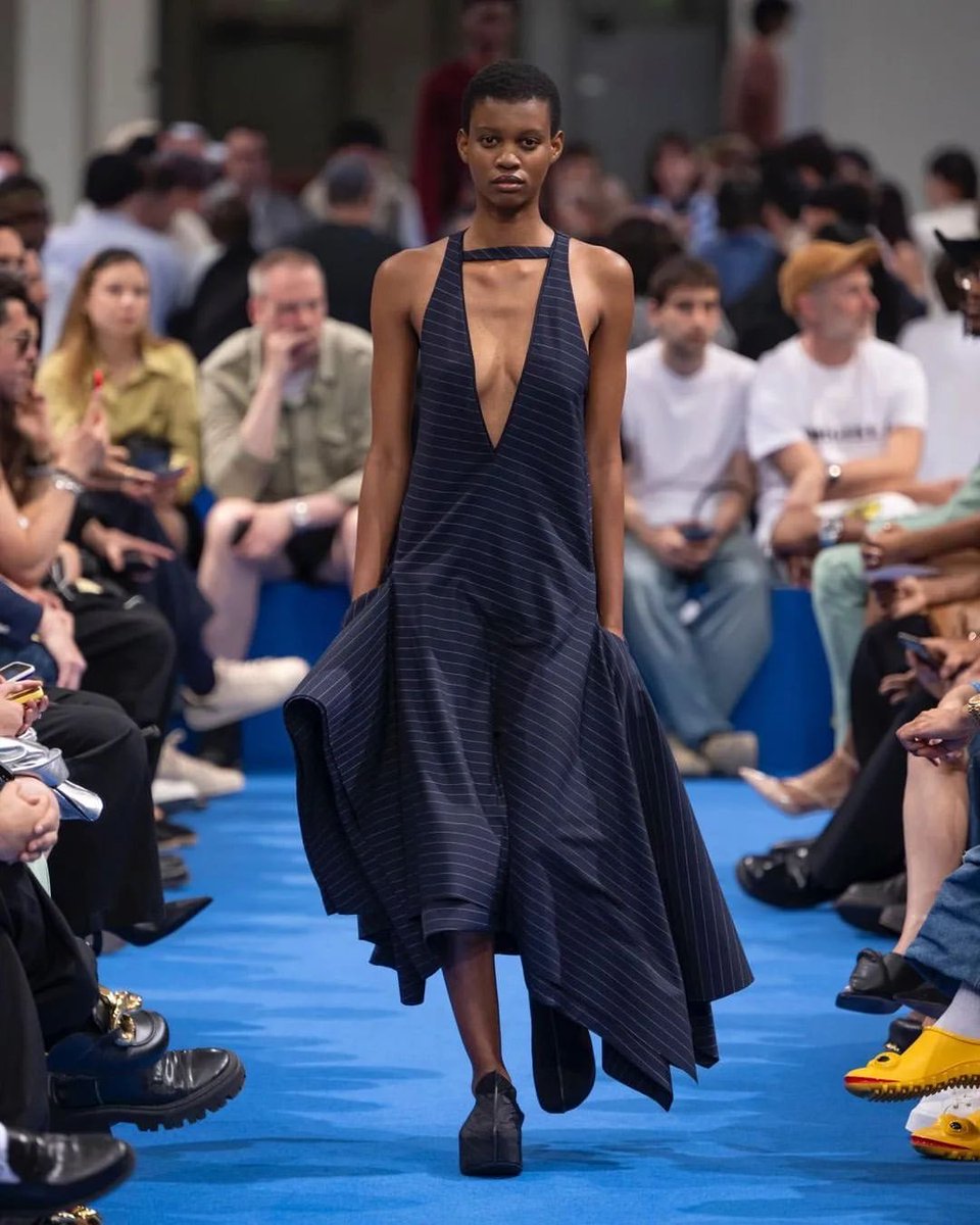 Enica_seshoka's tweet image. BURBERRY.            JONATHAN ANDERSSON