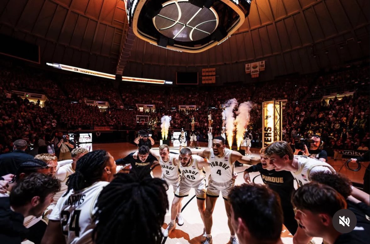 BoilerBall's tweet photo. 🦃🥧🙏 Happy Thanksgiving! 

Thankful for Boilermaker Nation! https://t.co/NP76Dl1PGw