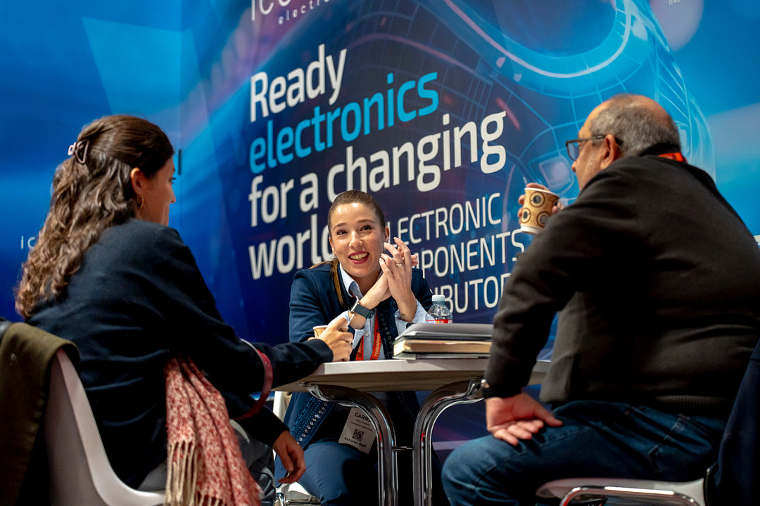 Icomppluselec's tweet image. Segunda jornada en Rail Live.
Conversaciones claras, decisiones sobre la mesa y proyectos que necesitan avanzar ahora.
Un día de trabajo real, de entender rápido dónde podemos aportar y de avanzar con la gente adecuada.
¡Mañana, más!
📍 Pabellón 10 | Stand G168
#RailLive2025