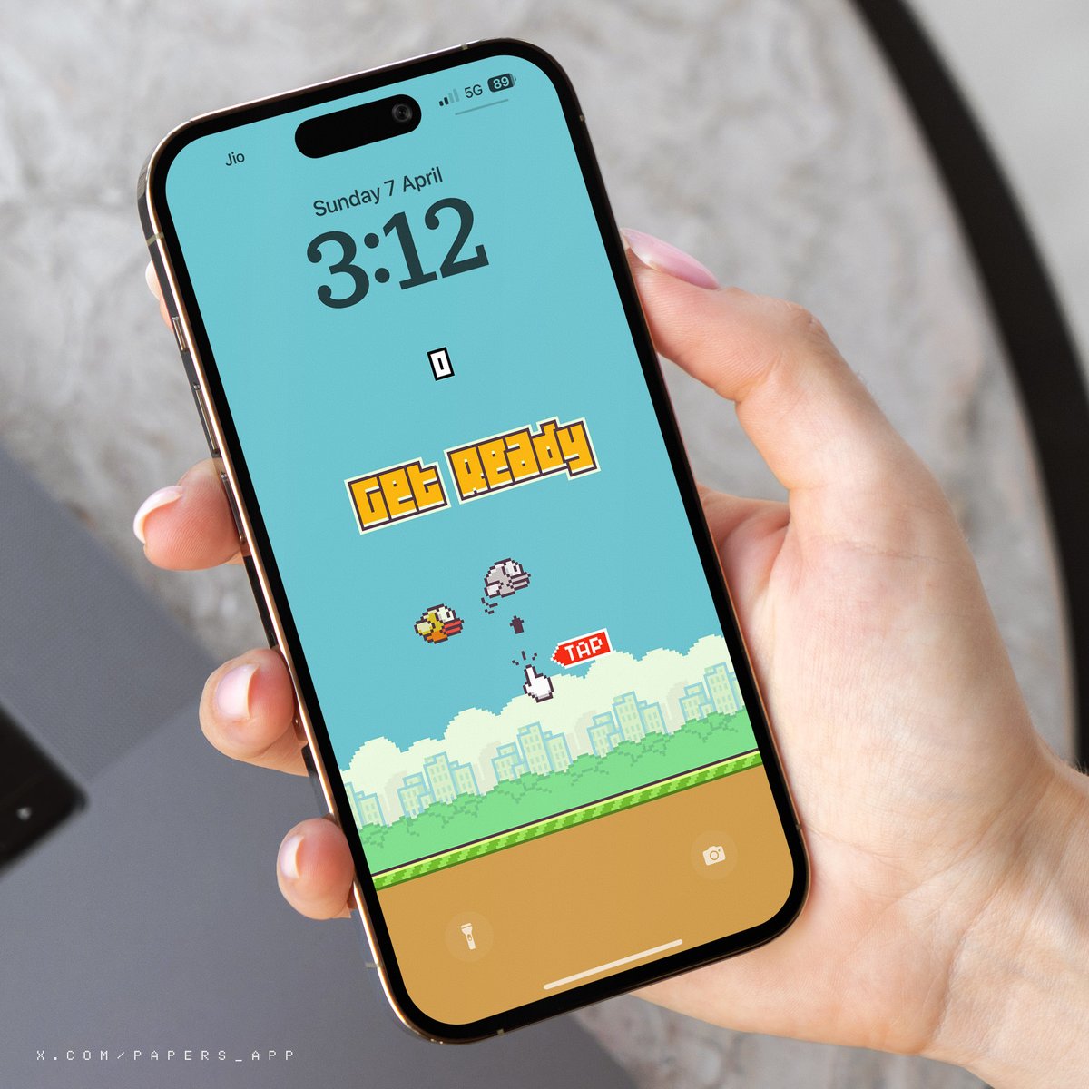 Papers_app's tweet image. This Wallpaper Gives a Classic Retro Feel ❤️