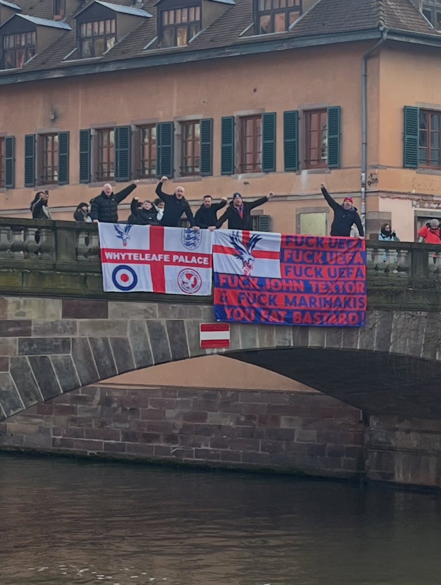 WhyteleafeEagle's tweet image. Palace in Strasbourg ❤️💙🦅
#cpfc