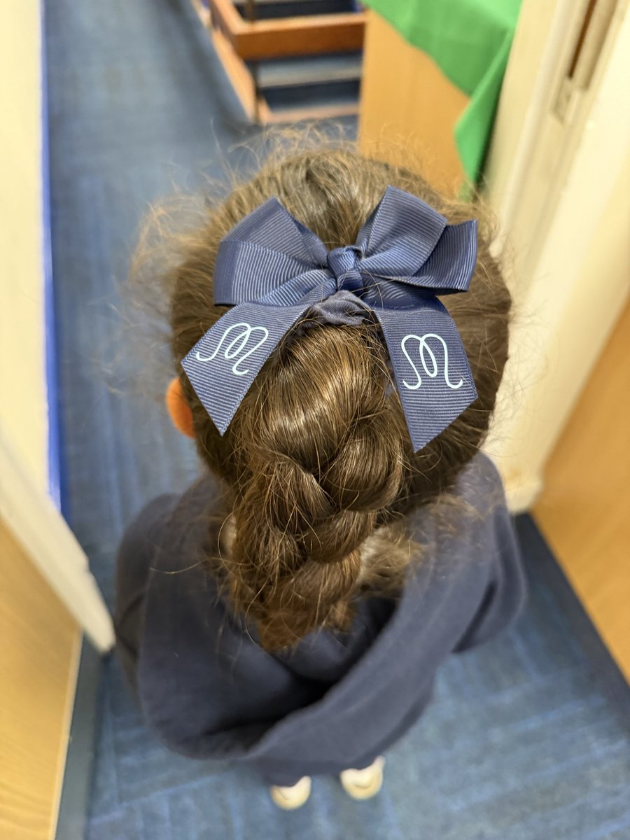 Miss Dawson our very creative Reception TA has made some beautiful bows with the st Mary’s M on it. They’ll be for sale at our Christmas fair on Friday 12th December for anybody who would like to purchase one 🎀