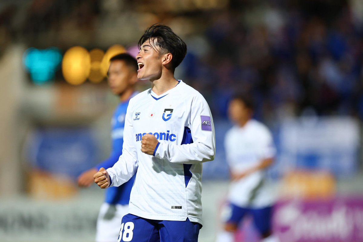 GAMBA_OFFICIAL's tweet image. プロ初ゴール⚽️👏
サポーターと共に一位でラウンド16へ🔥

#名和田我空
#ACL2
#ガンバ大阪 #GAMBAOSAKA