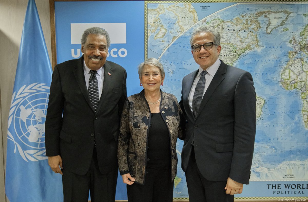 En marge de sa participation à la 25ᵉ Assemblée générale des États parties à la Convention sur la protection du patrimoine mondial , culturel et naturel, tenue les 24 et 25 novembre 2025 au Siège de l’ <a href="/UNESCO/">UNESCO 🏛️ #Education #Sciences #Culture 🇺🇳</a>  à Paris, le Ministre de la Culture et de la Communication de la