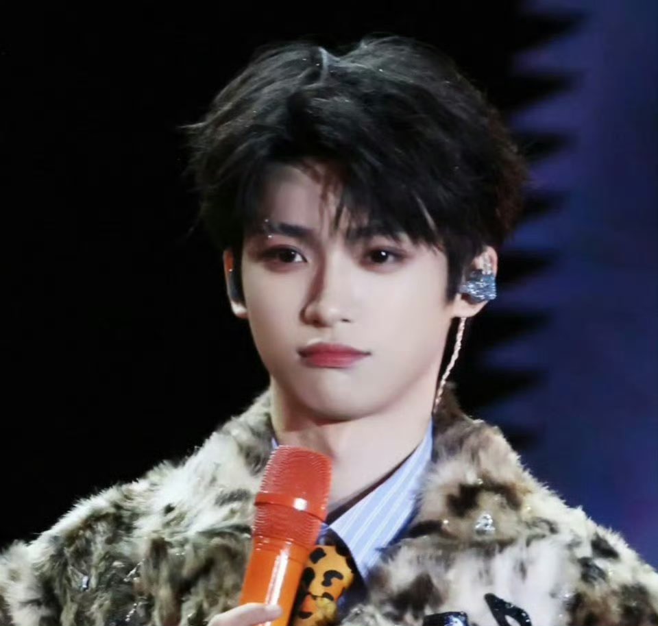 FFFFFF_jun's tweet image. 宝宝你是妈妈唯一的老公૮ o̴̶̷᷄ ·̫ o̴̶̷̥᷅ ა