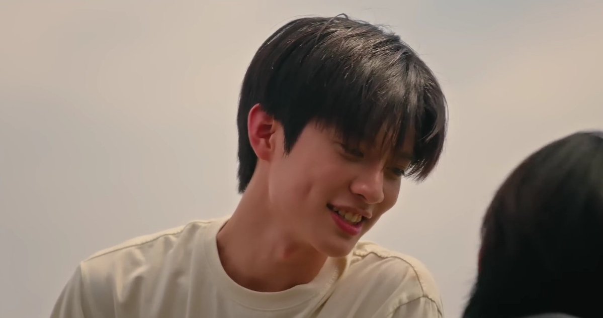 astonbubbles's tweet image. We haven&apos;t talked enough about how pretty Aston is... 

#17thSpringSeries #aston_lv