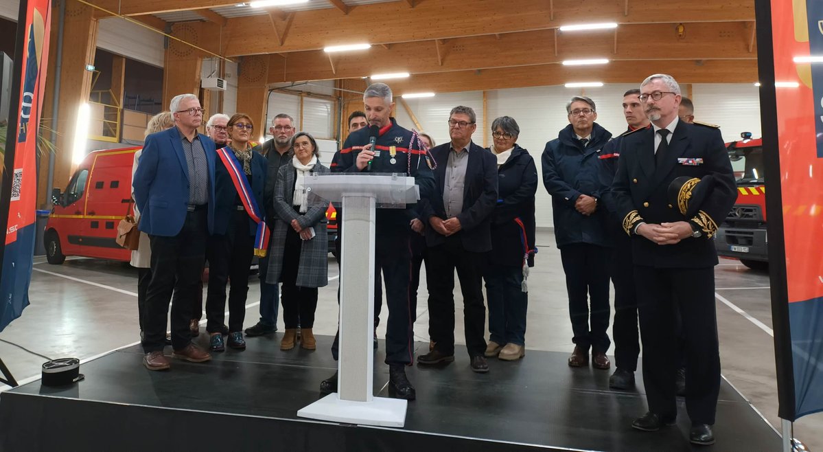 SDIS50's tweet image. Mardi dernier a eu lieu à #tourlaville @VilleCherbourg , la #cérémonie de passation de #commandement entre le commandant Anthony Nicol et le capitaine Guillaume Lalande.