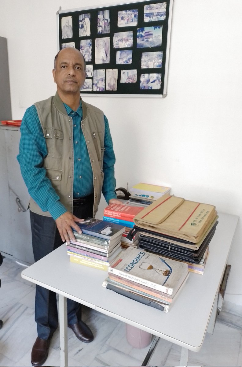 RajeevR1972's tweet image. Every Action of Ours Should Strengthen the Constitution!!

Today donated books and file covers to Aruna Asaf Ali Trust, which imparts free education to children from deprived social groups!!

Be Responsible! Be Inclusive!!

#thursdaymotivation