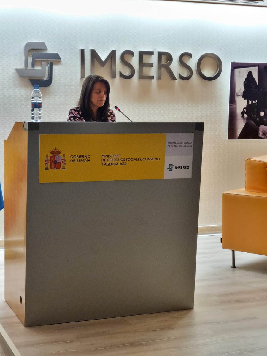 FPilares's tweet image. Finalizan las jornadas organizadas por Fundación Caser y Fundación Pilares hoy 27 de noviembre
En ellas hemos reafirmado lo esencial: cuidados de calidad, eficaces y sostenibles deben situar la dignidad y los derechos de las personas en el centro.

#Cuidados #Sostenibilidad #AICP