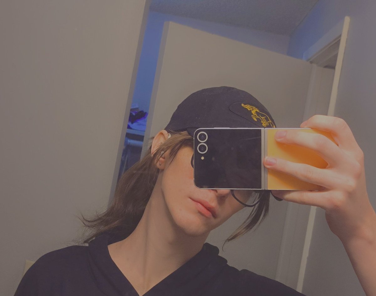 Loser Frotgirl 🏳️‍⚧️ tweet media