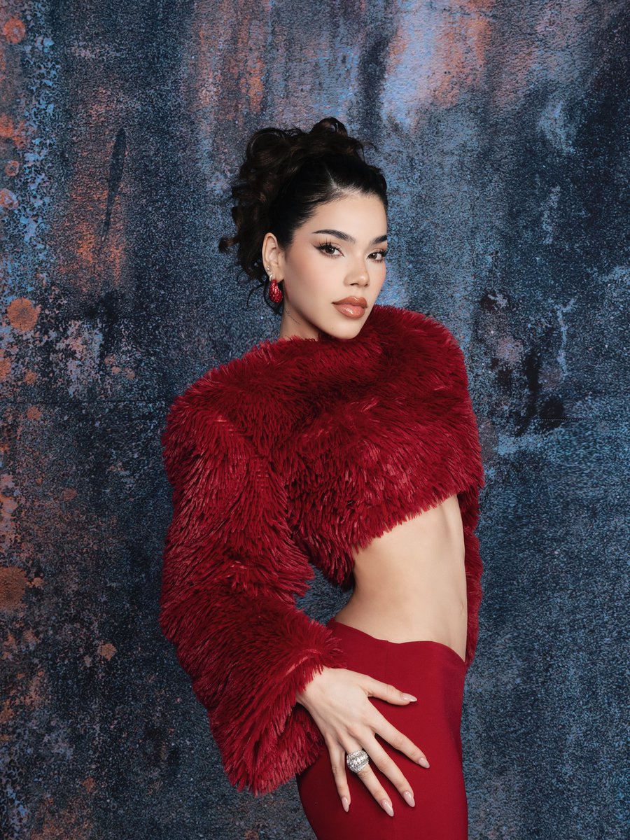 KeninisMxOfc's tweet image. Spotify Update — Oyentes Mensuales:  

.@KeniaOS — 7,663,123 (+517).