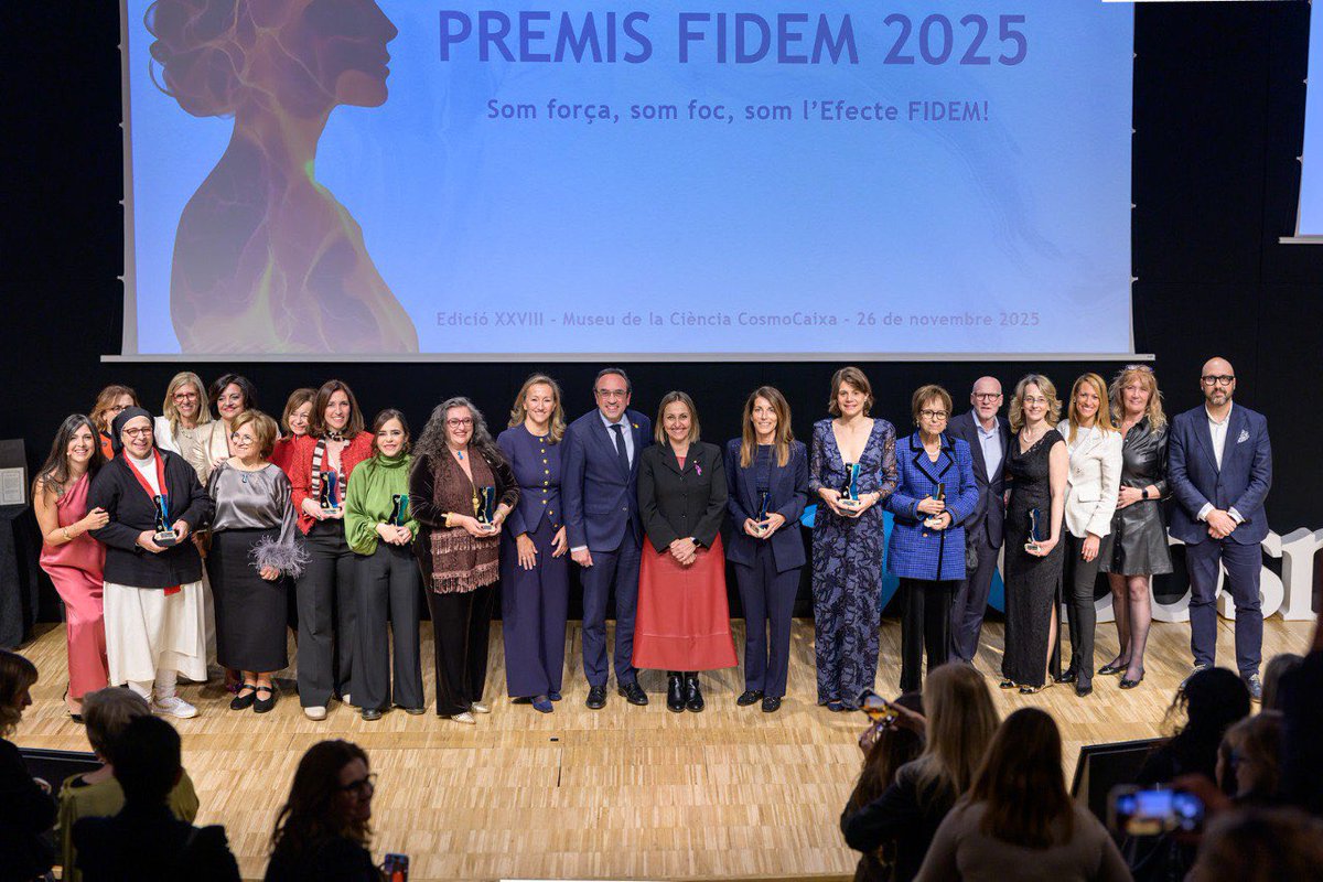 igualtatcat's tweet photo. Ahir la consellera @evamenorc va participar als Premis @FundacioFidem 2025, lliurant un dels guardons i conversant sobre lideratge transformador. 

⭐️Una celebració del talent i la força de les dones emprenedores que impulsen canvis reals arreu del país. https://t.co/Te6rBfqGZM