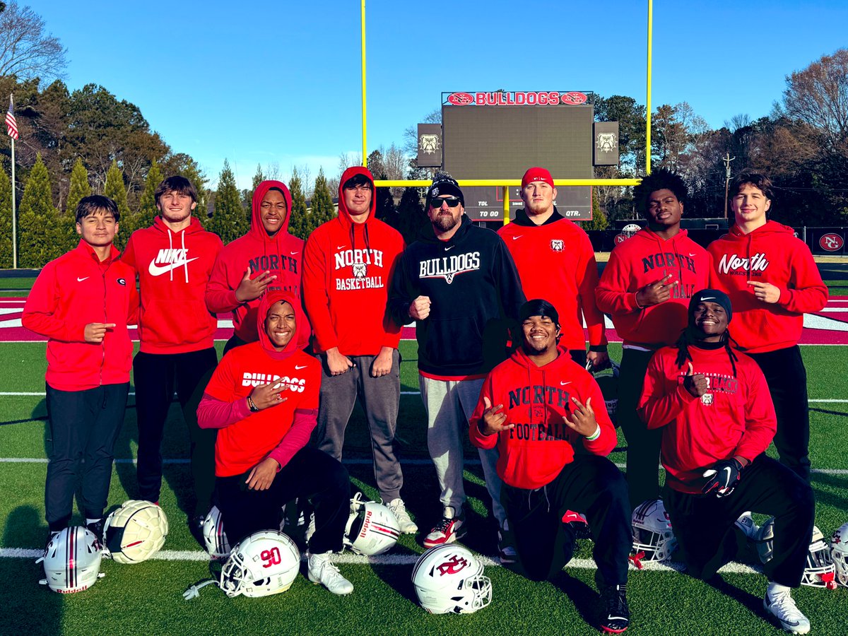 DPG Thanksgiving Day Picture! Nothing better than getting to practice on Turkey Day with the best unit out there! Love this group. 

#DPG #NORTH #FAMILY #BeADawg #RIB25