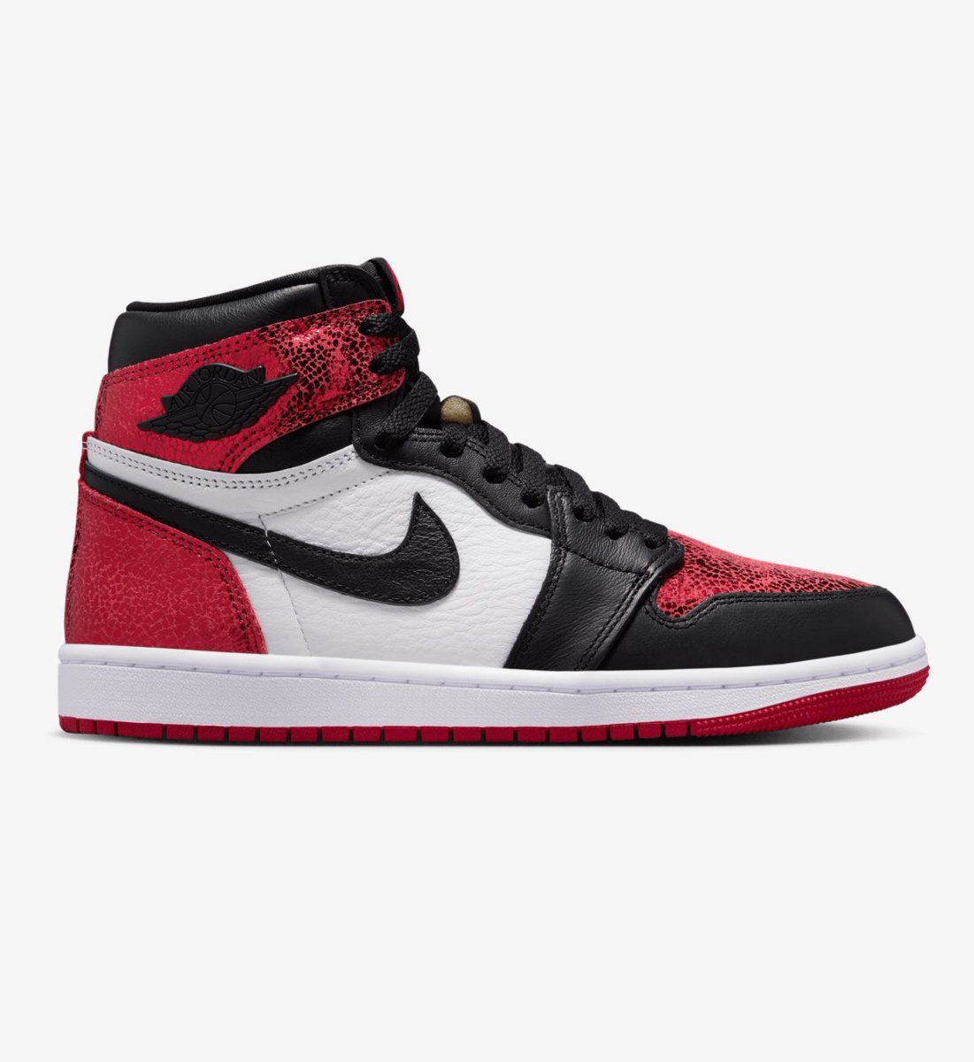 CDNnotify's tweet photo. The Jordan 1 Retro High OG ‘Ruby’ (W) is on sale for $99.88 (57.5% OFF) on Foot Locker CA 🇨🇦 

Use code 15OFF at checkout.

https://t.co/j332fUUZNM https://t.co/Tf2N1OPWm7