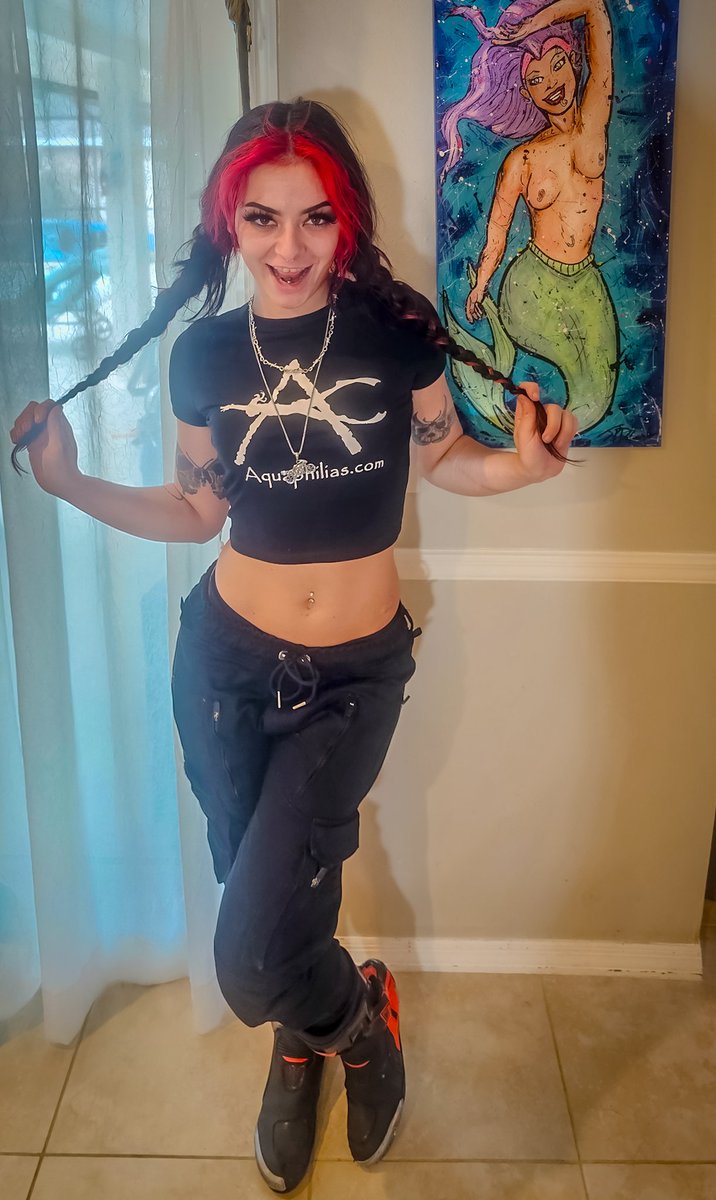 Aquaphilias- See you at FetCon26!🌊🌊🦈🤿 ! tweet media