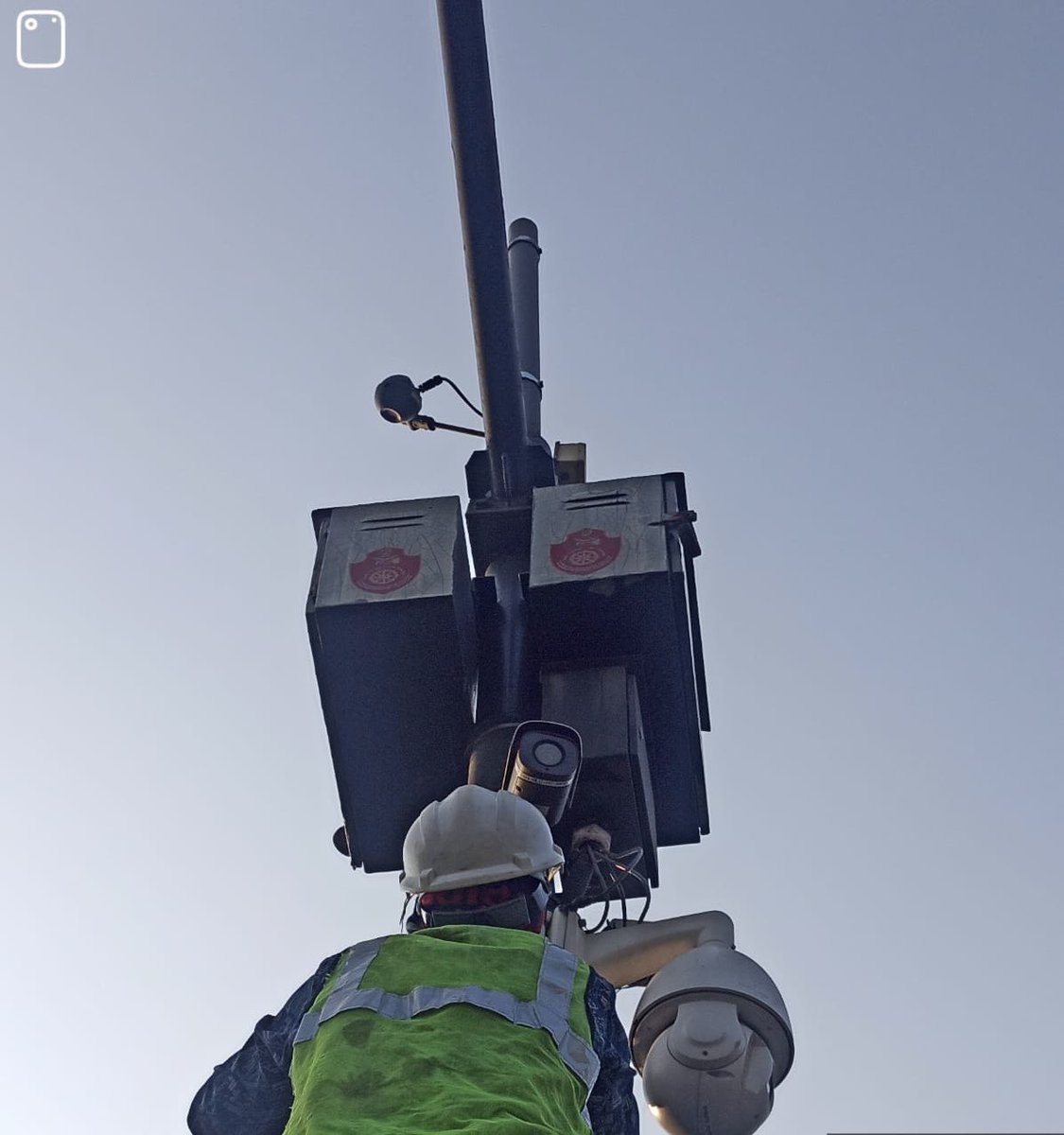 BSCL_BBSR's tweet image. Our Cameras and CCTV systems are diligently operated to ensure safety and smart surveillance. Your security is our priority.

#SmartSurveillance #CitySafety #CCTVMonitoring