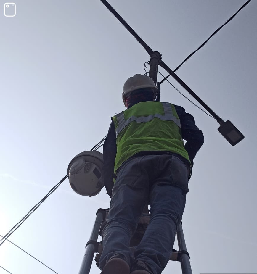 BSCL_BBSR's tweet image. Our Cameras and CCTV systems are diligently operated to ensure safety and smart surveillance. Your security is our priority.

#SmartSurveillance #CitySafety #CCTVMonitoring