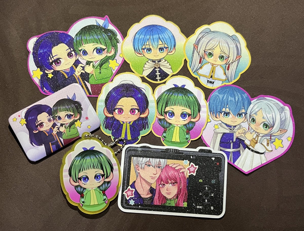 halfcalico's tweet photo. — @tri333z 
love sticker is like as big as my palm and im in love with them<33 so shinyy😍 and the style saturation sit right with me too!! https://t.co/IcOYg9wbCB