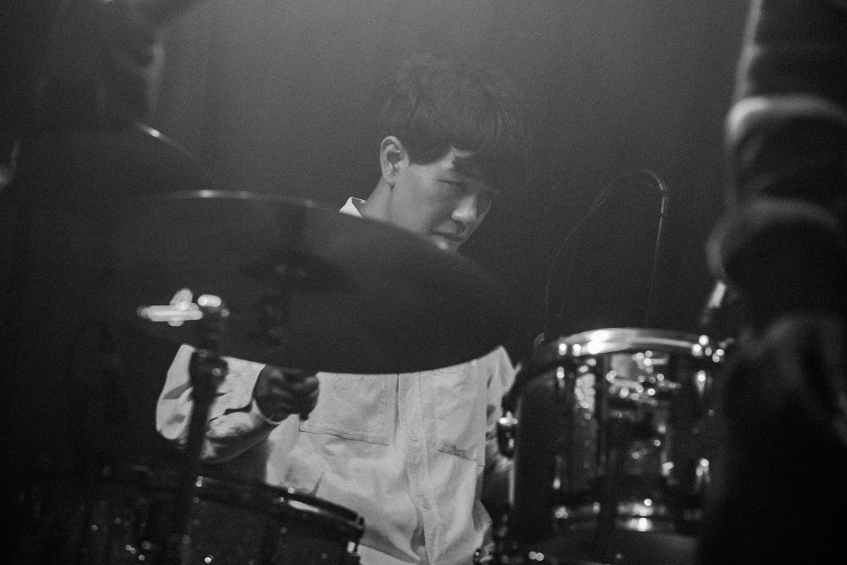 trane_00's tweet image. 2025.11.27(木)@下北沢Three
年内最後のライブでした！
お越しいただいた皆様ありがとうございました🍻

[Set List]
1.Sand's Lie    🆕
2.A.O.R
3.Daru
4.Stonefree    🆕
5.Letgo
6. Seaside Line

#trane #下北沢Three #band