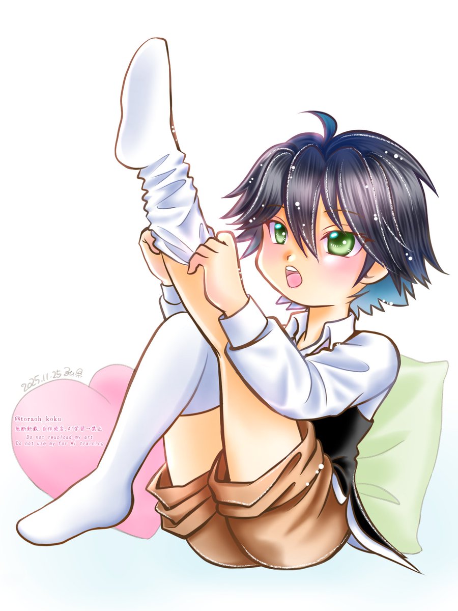 11/28はいいﾆｰﾊｲの日✨

🍭ぽさんの靴下はﾆｰﾊｲ派です💕

#文スト　#BSD