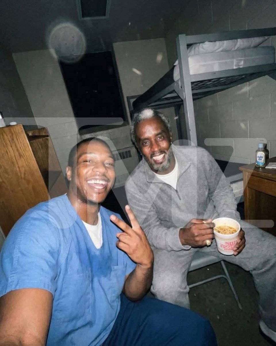 ClownWorld's tweet image. Diddy is living his best life in prison