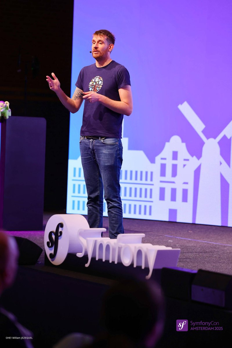 symfonycon's tweet image. 🌟 Up now: Kévin Dunglas (@dunglas) — “Kill the SPA!”

At #SymfonyCon Amsterdam 2025, Kévin is showing how to build modern Symfony apps without heavy JavaScript or SPAs — leveraging Twig, View Transitions, Mercure, and FrankenPHP for smooth, fast UIs! ⚡💻

#Symfony #PHP #WebDev